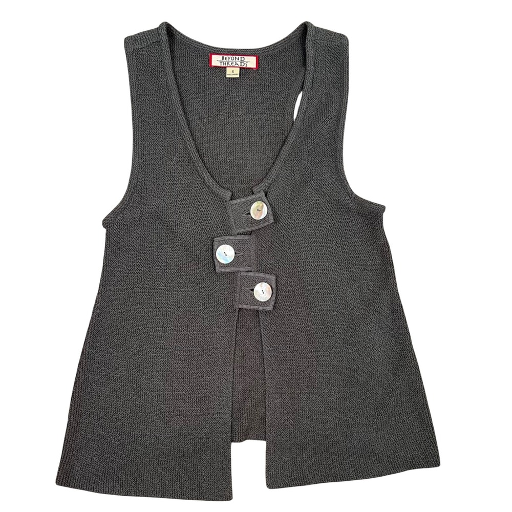 Beyond Threads Womens Grey Knit Vest Art to Wear Shell Button Front Peru Small